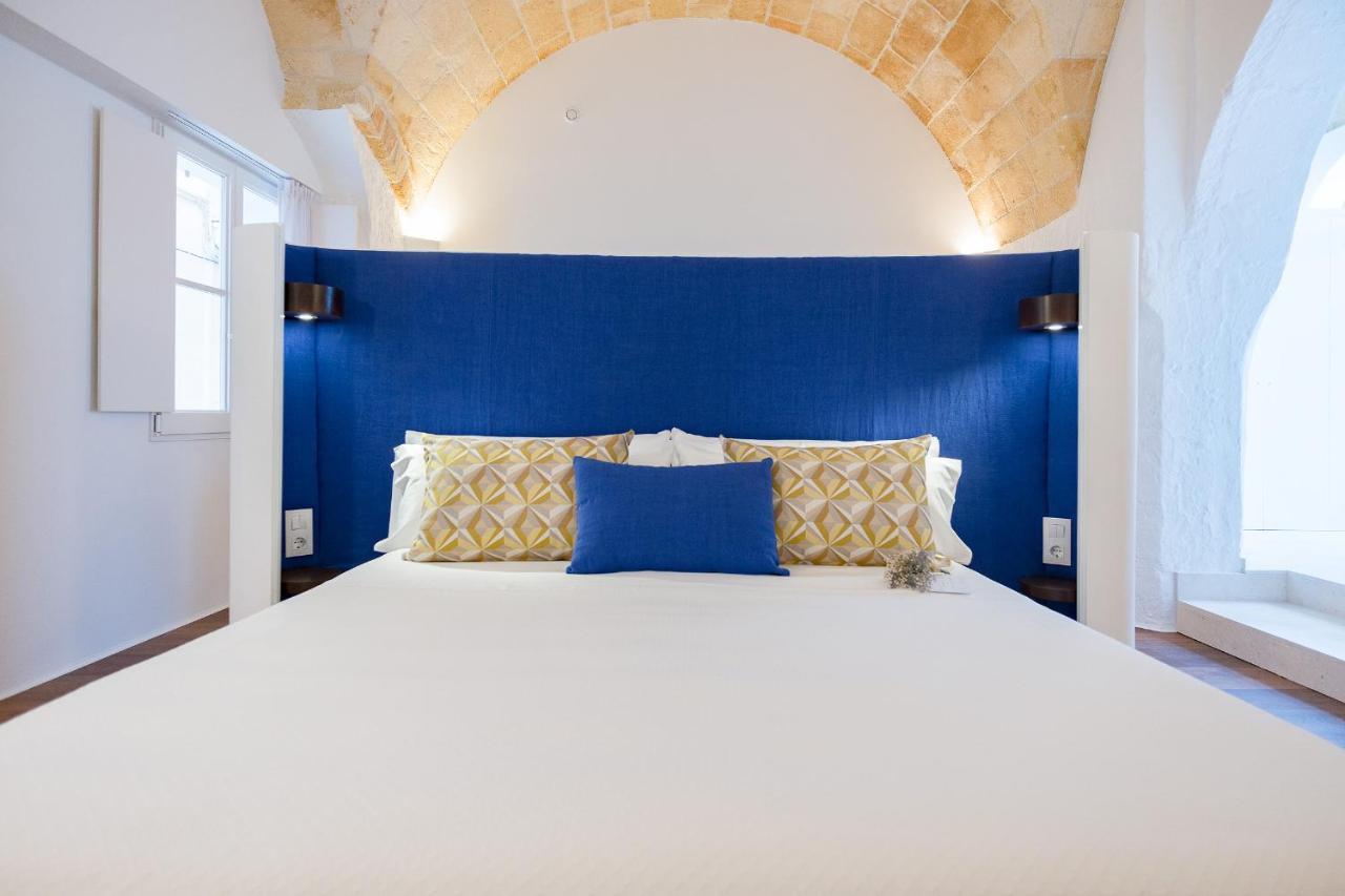 Divina Suites Hotel Boutique - Adults Only Ciutadella  Ngoại thất bức ảnh